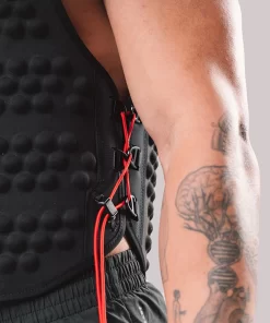 Colete masculino PowerVest Pro 4.5kg lateral mostrando ajuste anatômico